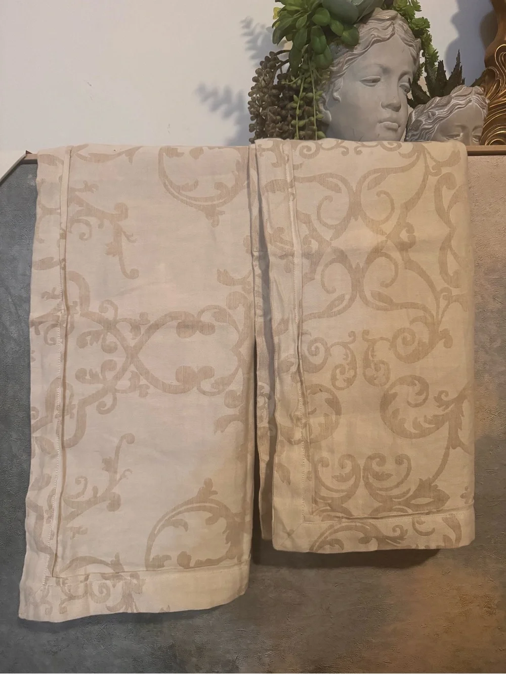 VILLA HOME COLLECTION JACQUARD LINEN BLEND  2/ STANDARD  SHAMS in BEIGE